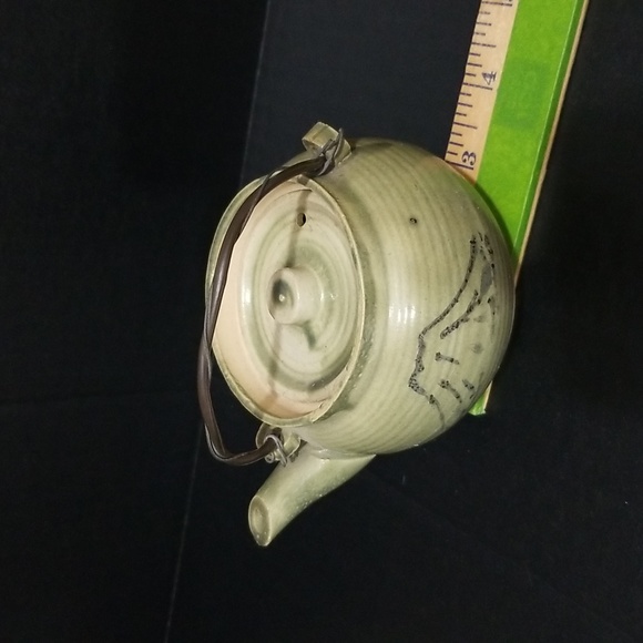 Vintage Japanese Personal  Tea Pot, Sage Green with Wire Handle - Picture 10 of 12